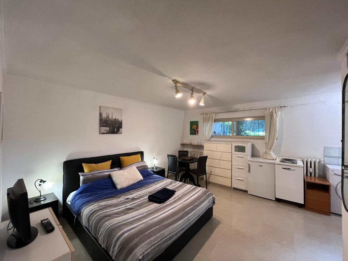 Apartamento Monolocale A Mostacciano *