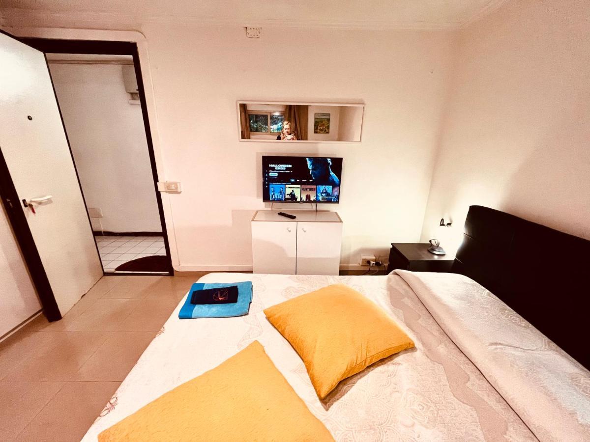 Apartamento Monolocale A Mostacciano Roma